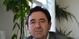 Психично болен нападнал кмета на Кирково