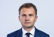 В ДБ притискат Христо Иванов да подкрепи кабинет на ГЕРБ