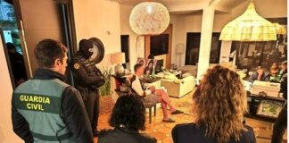 Двама българи са сред задържаните в разбития от Европол наркокартел