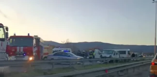 Директорът на СДВР: Полицейският бус не е препречвал пътя на мигрантите, бил е спрян на безопасно място