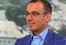 Кандидатът за кмет на ПП-ДБ-СС е внук, правнук, племенник и син на висши офицери от ДС. Издигат го други офицери от ДС, деца на комунисти и наследници на убийци