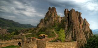 Илън Мъск впечатлен от белоградчишките скали