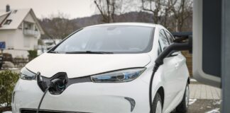 От днес електрическите автомобили вече със зелени номера