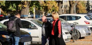 Мая Манолова вече не може да събере нито лайкове във фейсбук, нито хора за протест