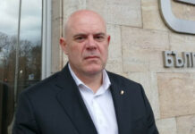 Гешев съди България в Страсбург заради уволнението си