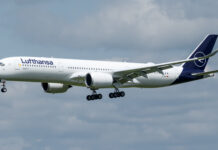 Еврохаос по германски! Служителите на „Луфтханза“ явно напълно са изкукуригали, след като тормозят едно българско дете и са тотално скарани с географията