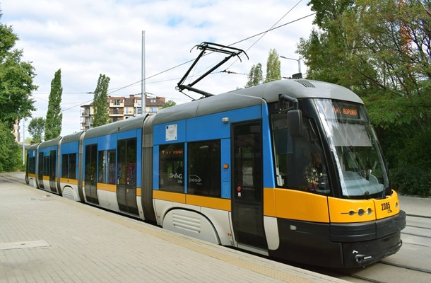 Още 4 нови трамвая пристигнаха в София през тази седмица
