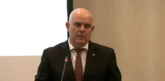 Гешев на въпрос за имунитета на Бойко Борисов: Няма да коментирам, приятен ден