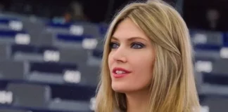 Ева Кайли признала, че дала парите от подкупите на баща си, за да ги „изпере“