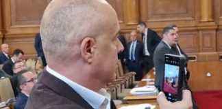 БСП гази правилата, излъчва закритото заседание на Народното събрание за военната помощ за Украйна