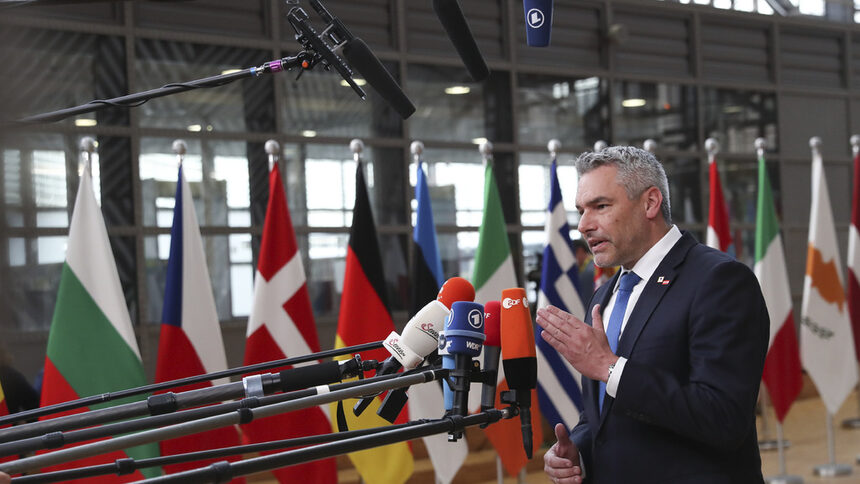Австрия ще настоява за нов график за приемането на България