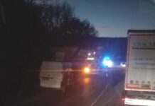 Кола и автобус се удариха край Мездра, движението е затруднено