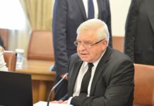 Желязков назначи шестима зам.-министри, Кирил Ананиев и Галя Димитрова – на финансите