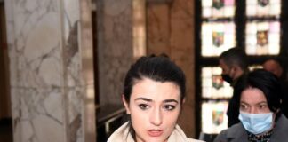 Само в Breaking.bg : Лена Бориславова подаде молба в ЦИК, не иска да е депутат