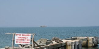 Няма да събарят кея на Доган в „Росенец“, докато заповедта се обжалва