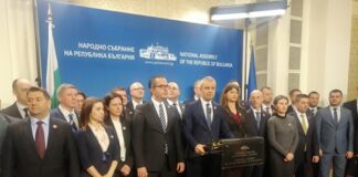 Костадинов нарече ДБ и ПП доносници, лицемери, измет, паплач