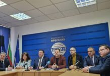 Общински кметове от ГЕРБ бият тревога за хаос и финансов колапс в държавата