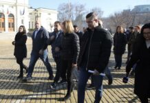 Правят тестов участък за полагане на жълти павета в София