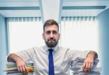 Андрей Новаков внесе в ЕП над 44 000 подписа срещу опашките по границите