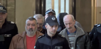 Съдът остави в ареста петимата обвинени по случая със задушените в камиона мигранти