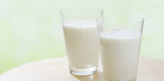 Драстичен ръст в цената на прясното мляко у нас – минава 3.50 лв. Във Франция е 2 лв.