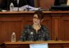 Десислава Атанасова: Няма окончателно решение за председател на парламента