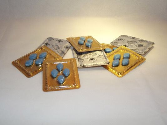 Американската фармацевтична компания Viatris“ спира доставките на препарата Виагра“ под