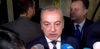 Гълъб Донев отговаря с цитат по Ботев на критиките към служебното правителство от Денков: Смешен плач