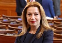 Бивша депутатка напусна партията на Янев, пристана на Каримански и Митева