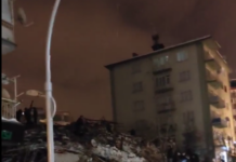 Десетки загинали в Турция след най-силното земетресение за последните 100 години