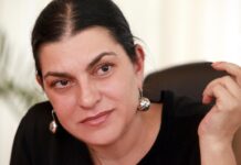 Велислава Кръстева се завърна в парламента