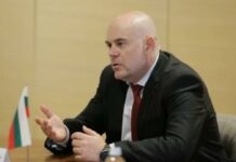 Гешев поиска информация от Демерджиев и Шишков за нередности при ремонта на пътища