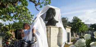 Откриха бюст-паметник на Ботев в Хавана