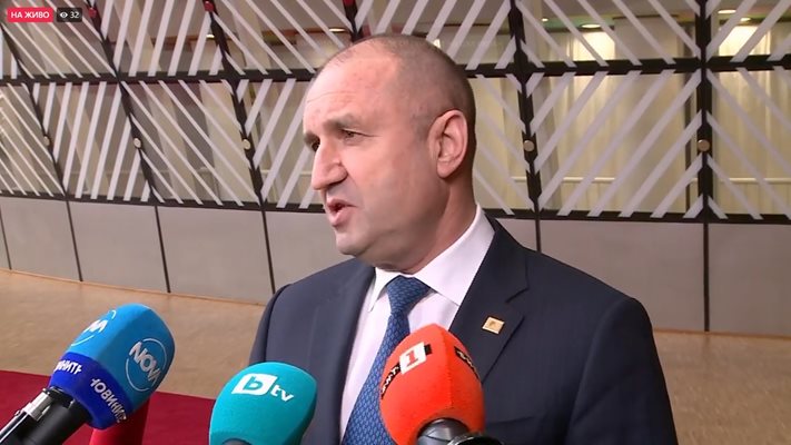 България не участва в съвместната доставка на снаряди за Украйна