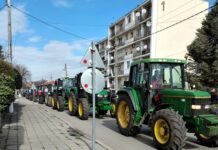 Земеделци блокираха пътя от Вълчи дол за Добрич