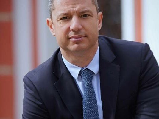 Делян Добрев: Мадуро, Хаменей… Заприлича на сафари