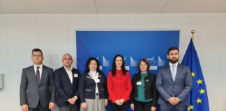 ГЕРБ подготвя текстове за промени в европейското законодателство в защита на българското розово масло