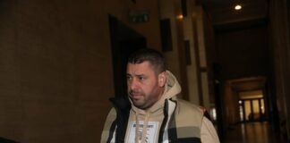 Мирослав насочил пистолет към главата на певицата Мария два месеца преди сватбата, тя отрича