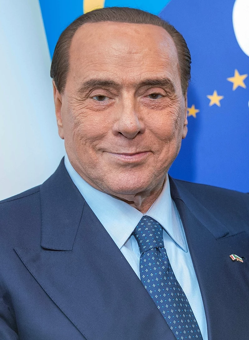 Бившият италиански премиер Силвио Берлускони почина на 86-годишна възраст, предаде