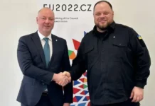 Росен Желязков увери украинския си колега, че България подкрепя категорично Украйна