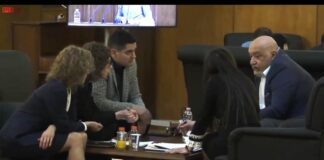 Коалиция “Палачи и жертви” не може да има. Това е само представление. Когато завесата падне – Банкя ще е смачкала като като използвана салфетка “Чаталджа”