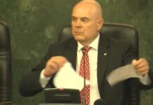 Проповедите онлайн на Иван Гешев някак неприятно ми напомнят за дубайските лекции на Васил Божков