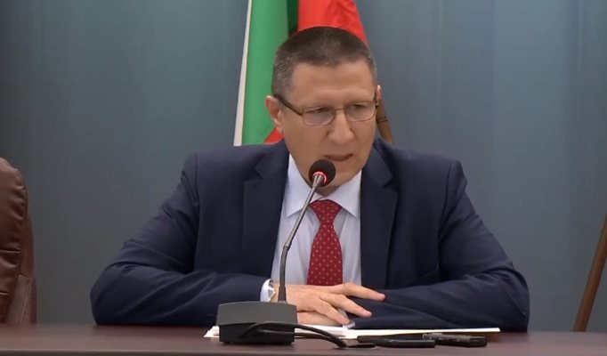 Изпълняващият функциите главен прокурор на Република България Борислав Сарафов изпрати