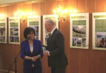 Цвета Караянчева се изявява като фотограф – представя изложба за Родопите в парламента