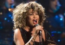 Почина кралицата на рокендрола Тина Търнър