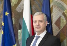 Освободиха Николай Милков, новият външен министър е Иван Кондов