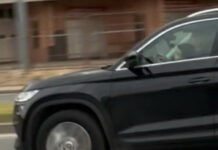 Дете кара дипломатическа кола в София, минава на червено