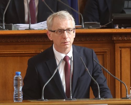 Официално акад Николай Денков е новият министър председател на България През