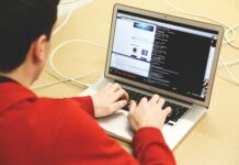 Нечуван скандал, за който напълно сварената жаба под формата на умнокрасивитет мълчи