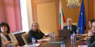 Кирил Вътев към министри от съседни на Украйна страни: Складовете ни са пълни със зърно